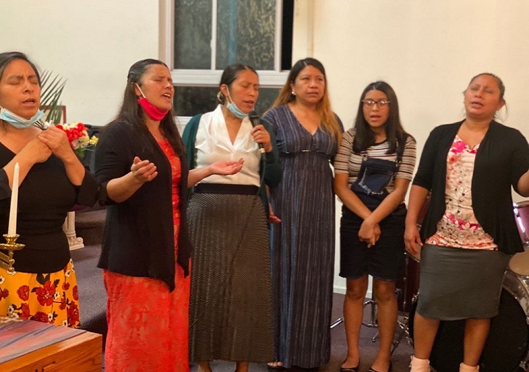 Church 3 / Iglesia 3